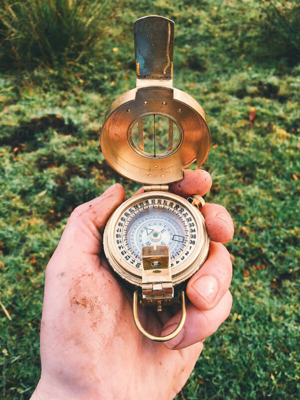 1940 Old Brass Hand Compass