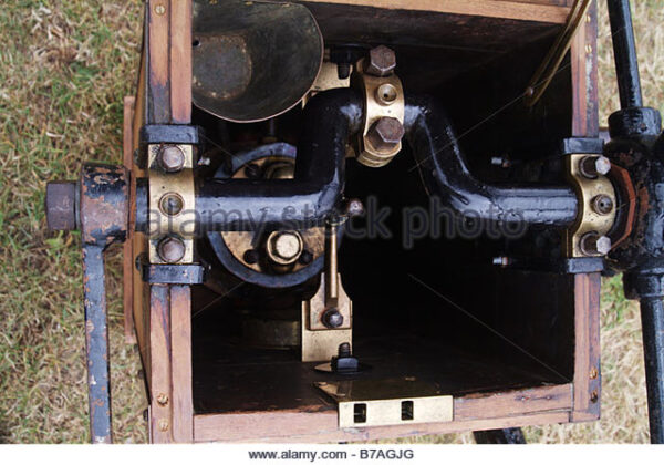 Old Diving Breathing Air Pump - Image 3